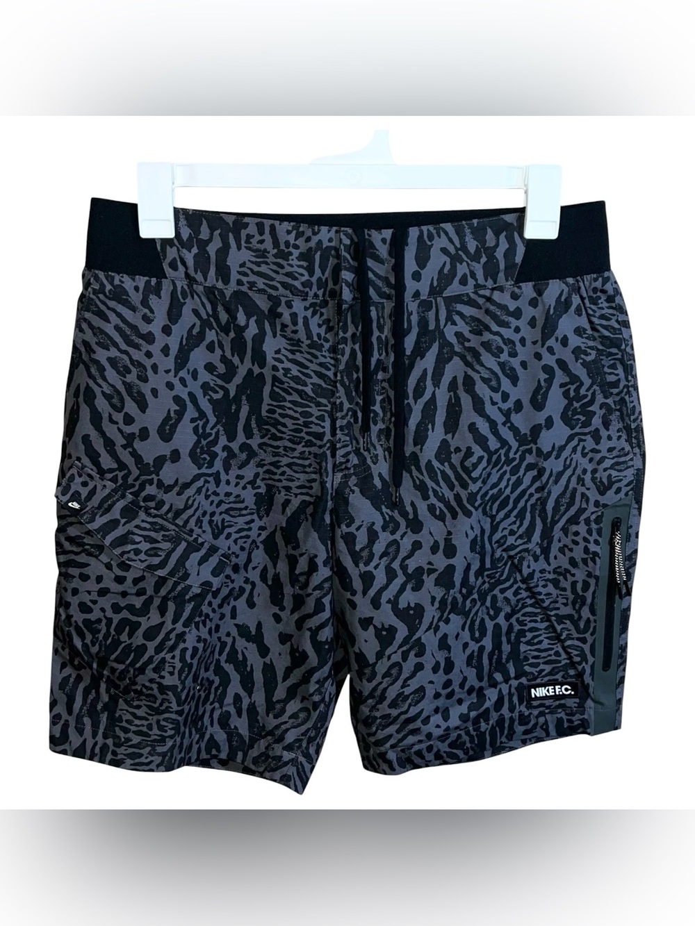 Nike F.C. Safari Print Cargo Shorts Men’s L Grey Black